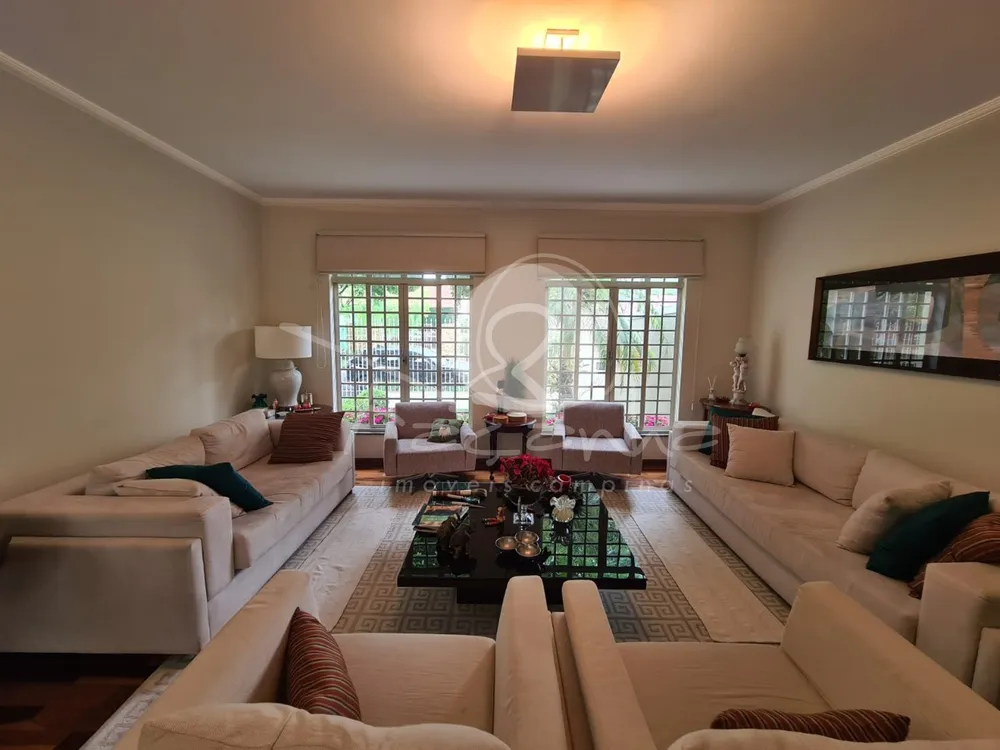 Casa, 4 quartos, 241 m² - Foto 1