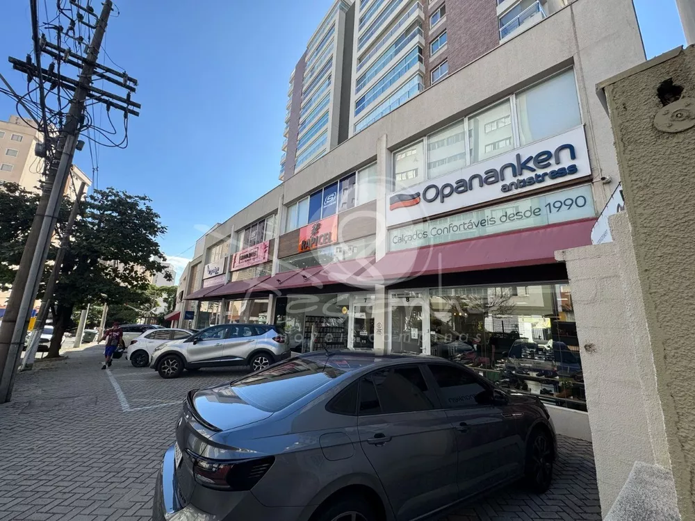 Sala-Conjunto, 688 m² - Foto 1