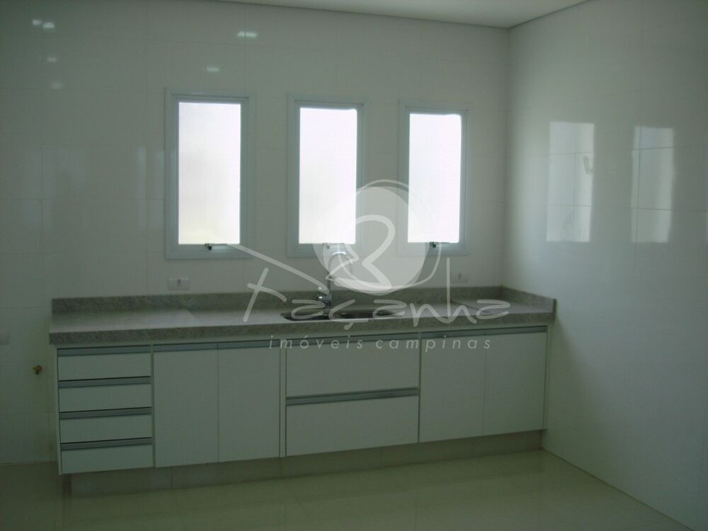 Casa, 4 quartos, 330 m² - Foto 1