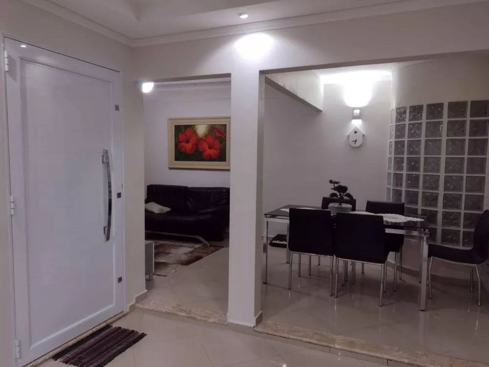 Casa à venda com 3 quartos, 160m² - Foto 3