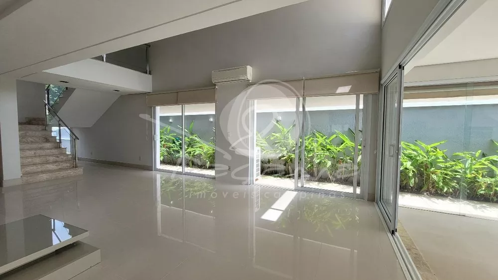 Casa de Condomínio à venda com 3 quartos, 360m² - Foto 1