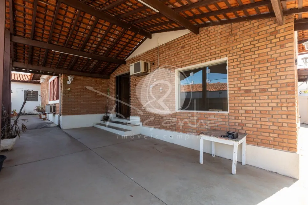 Casa, 3 quartos, 233 m² - Foto 1