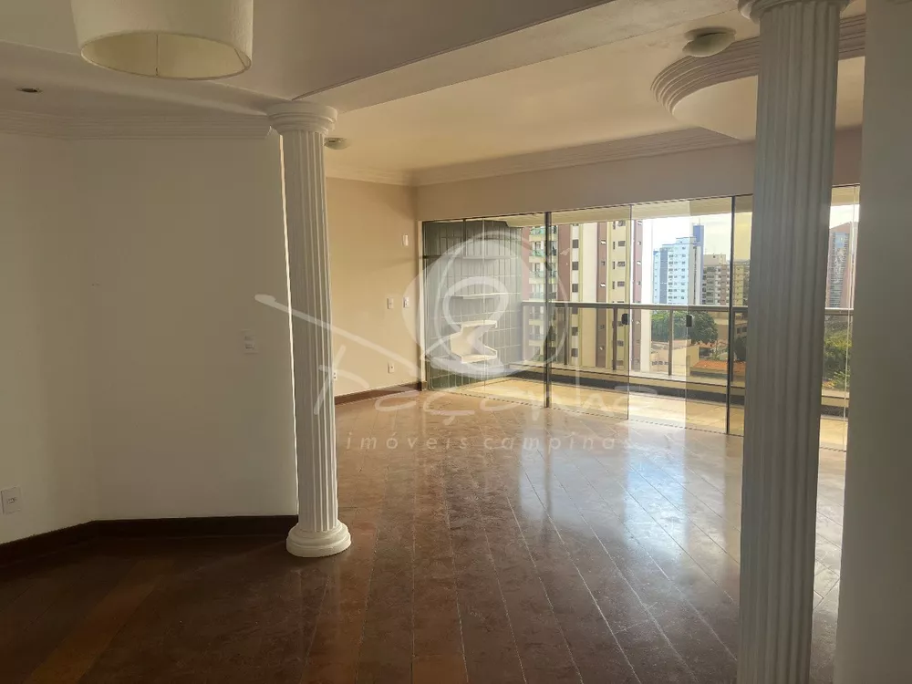 Apartamento à venda com 4 quartos, 218m² - Foto 1