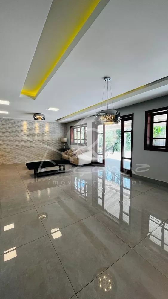 Casa de Condomínio à venda com 4 quartos, 780m² - Foto 1