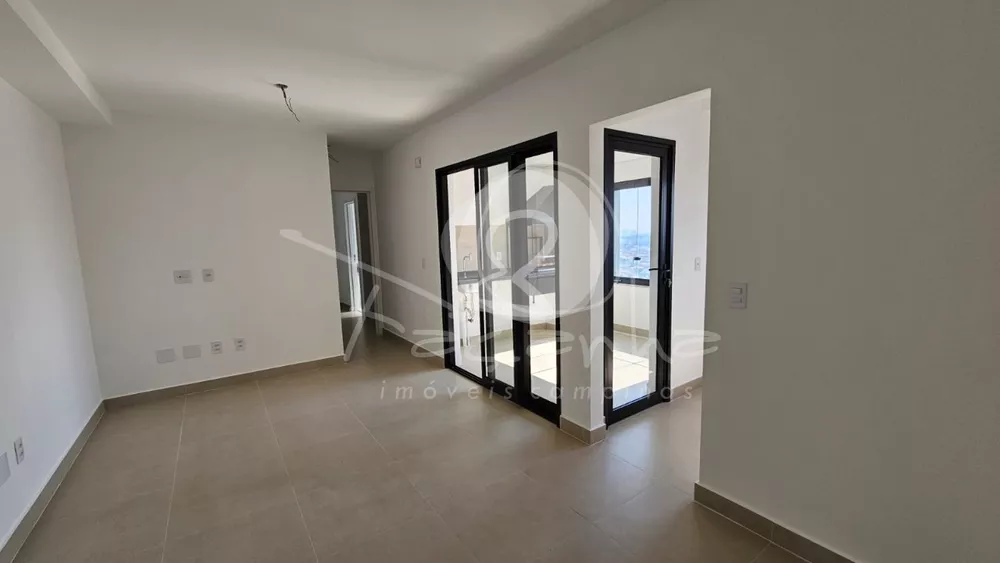 Apartamento à venda com 2 quartos, 80m² - Foto 1