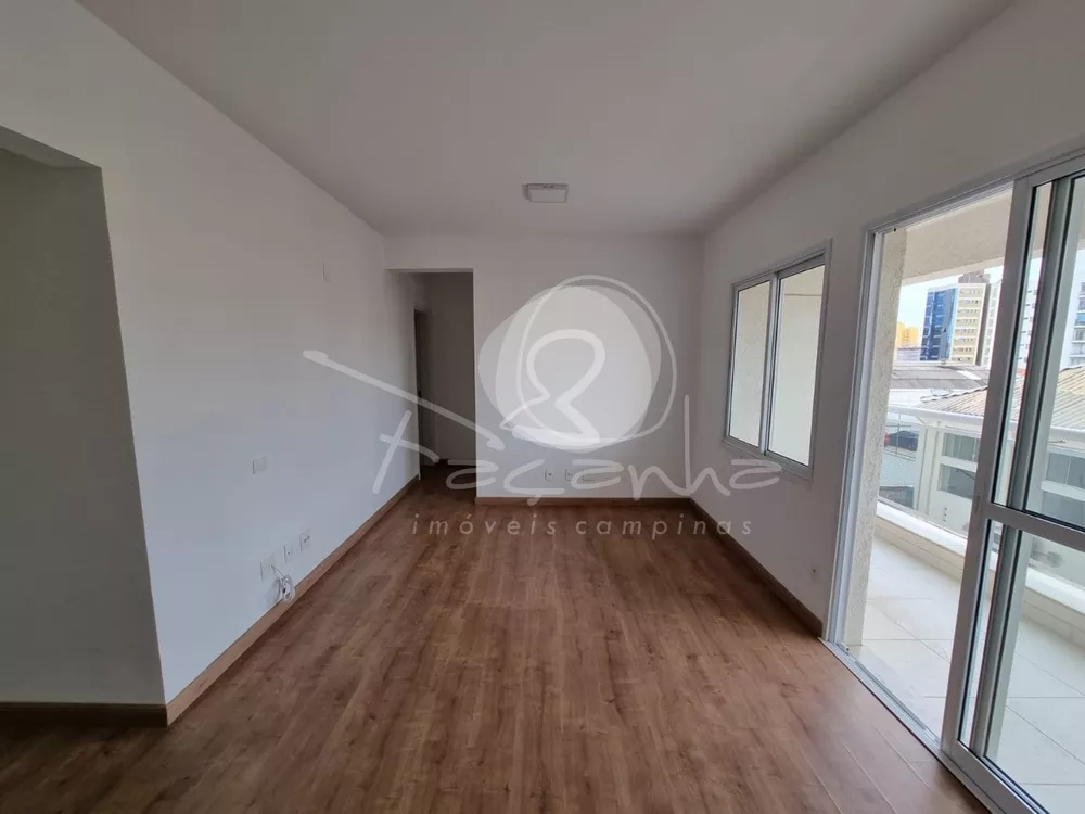 Apartamento à venda com 2 quartos, 67m² - Foto 2