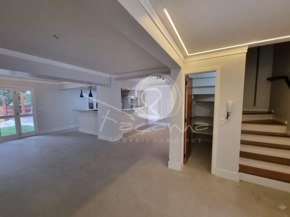 Casa de Condomínio à venda com 5 quartos, 350m² - Foto 4