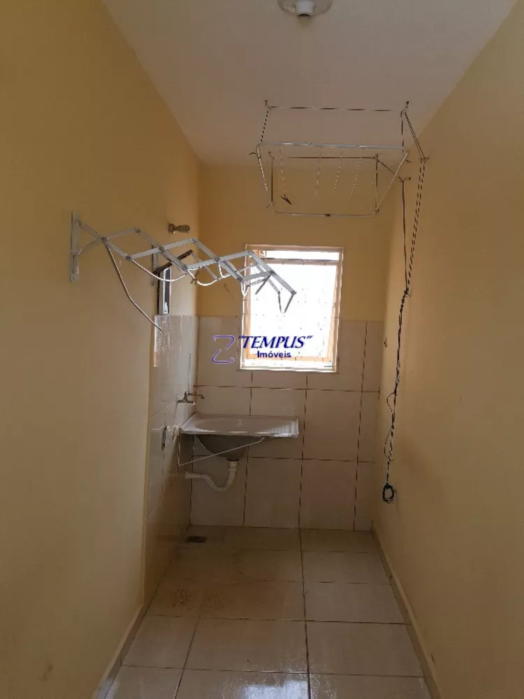 Casa de Condomínio à venda com 2 quartos, 250m² - Foto 4