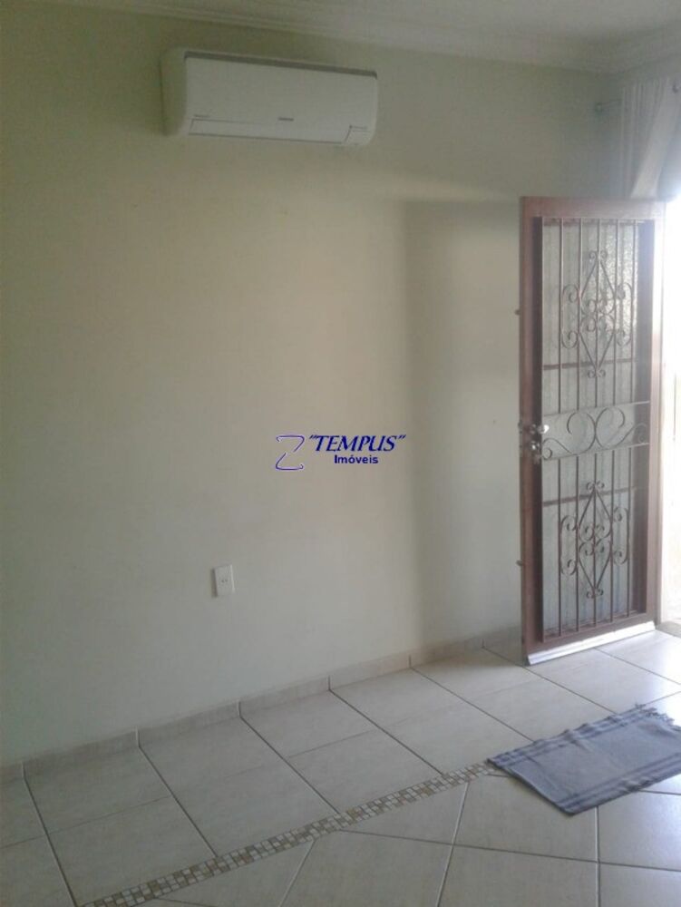 Casa, 2 quartos, 178 m² - Foto 1