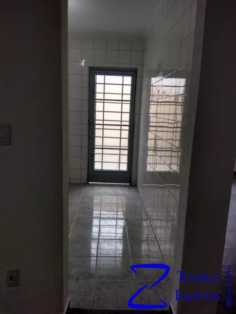 Sobrado à venda com 3 quartos, 213m² - Foto 7