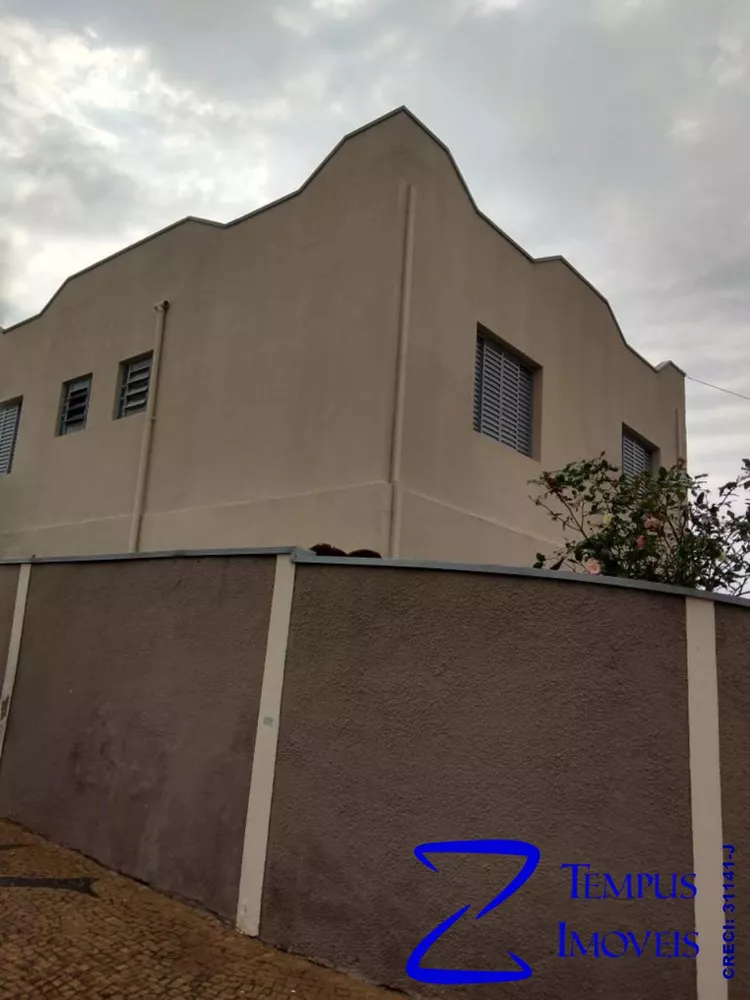 Sobrado à venda com 3 quartos, 213m² - Foto 1