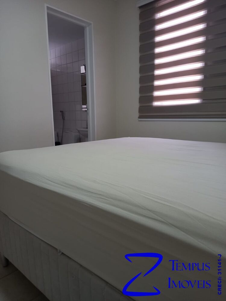 Apartamento à venda com 3 quartos, 77m² - Foto 3