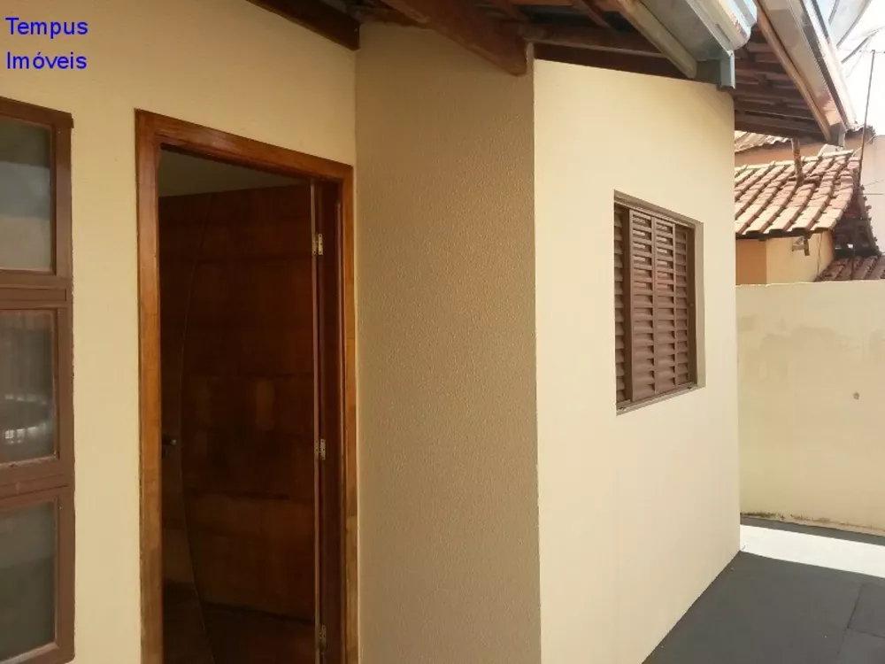 Casa à venda com 2 quartos, 120m² - Foto 11