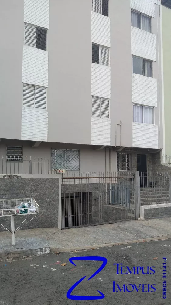 Apartamento à venda com 3 quartos, 95m² - Foto 1