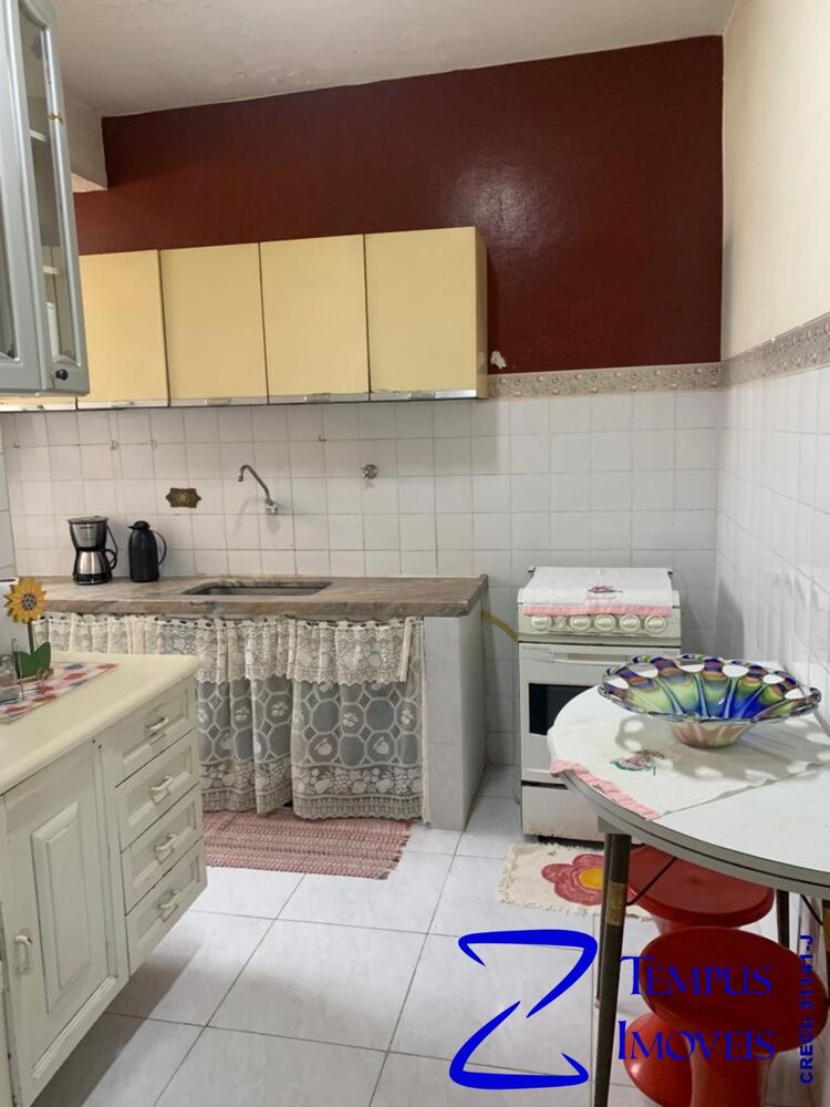 Apartamento à venda com 3 quartos, 70m² - Foto 2