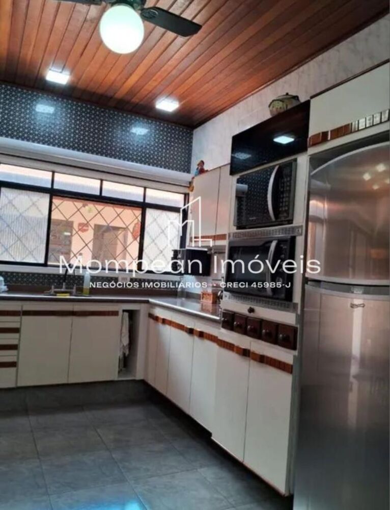 Casa para alugar com 3 quartos, 180m² - Foto 5