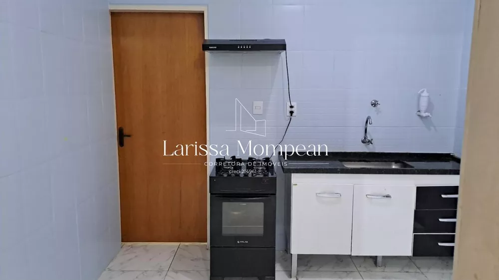 Casa à venda com 3 quartos, 66m² - Foto 1