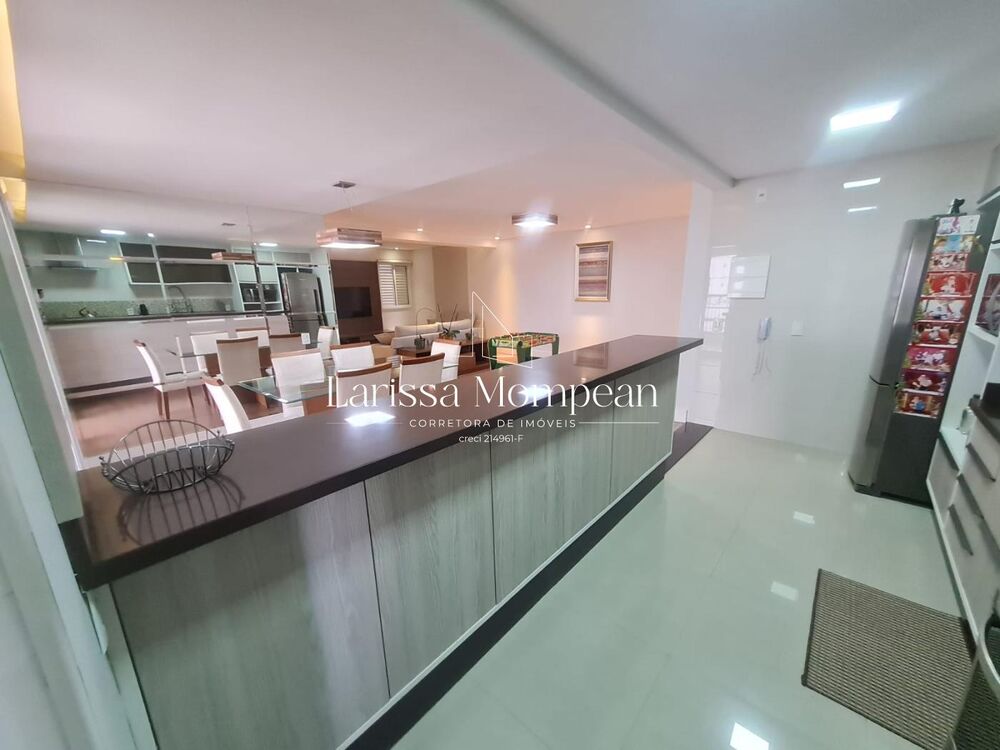 Apartamento à venda com 3 quartos, 131m² - Foto 5