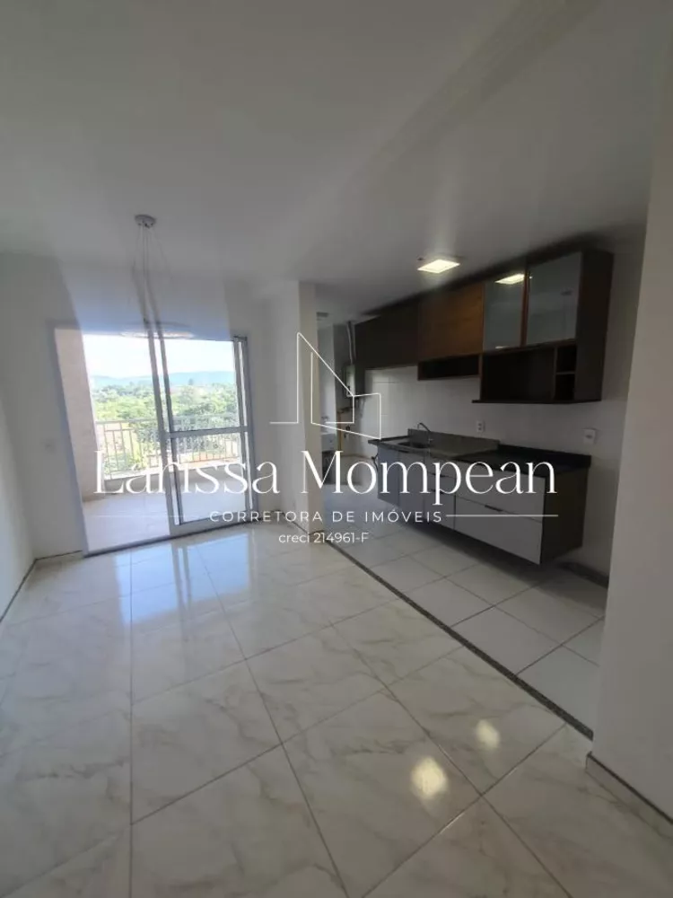 Apartamento à venda com 2 quartos, 67m² - Foto 2