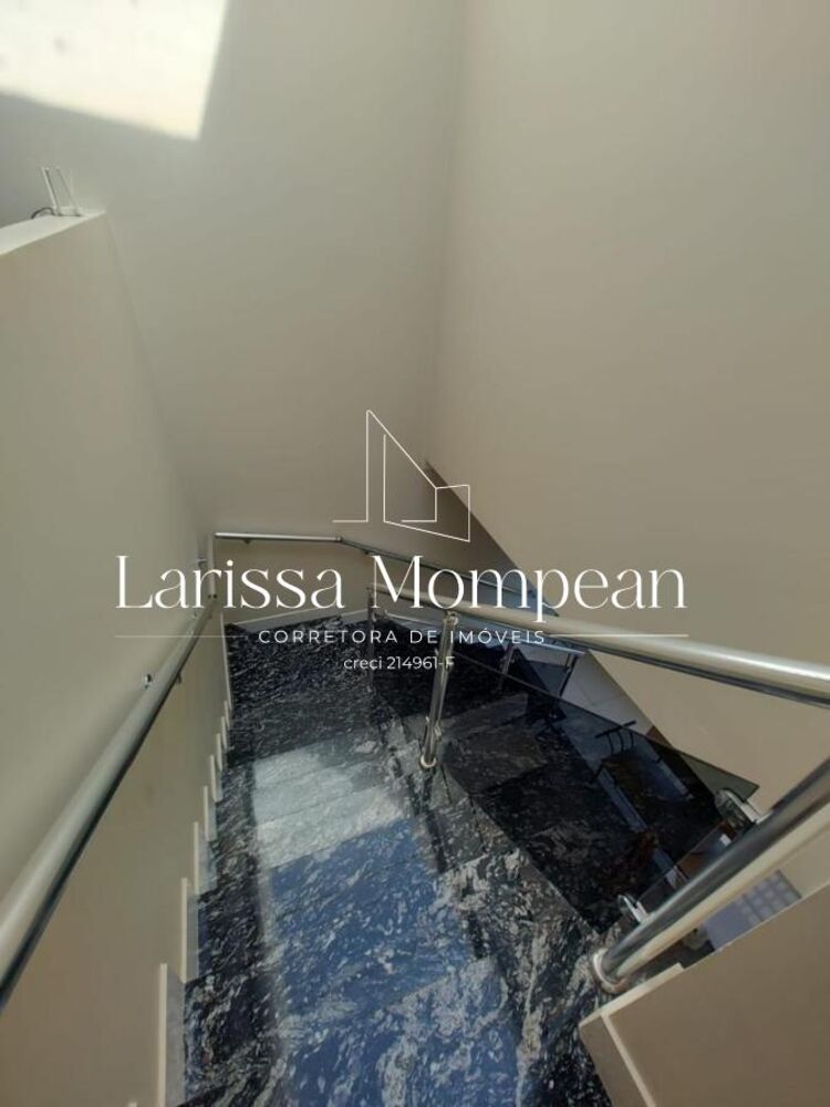 Casa, 3 quartos, 261 m² - Foto 2