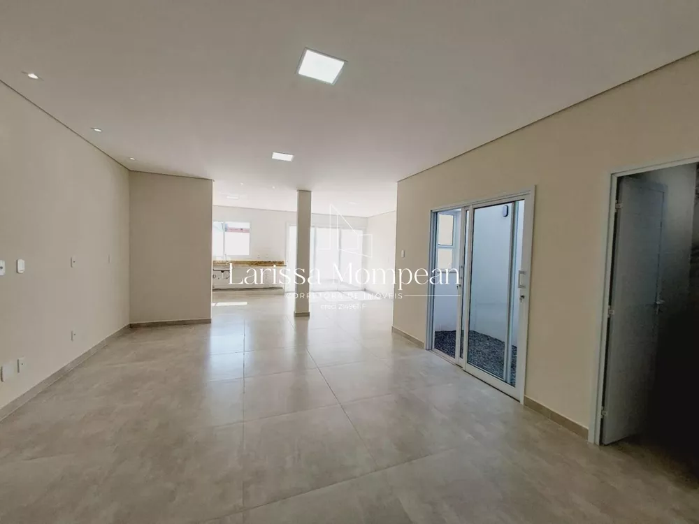 Casa à venda com 3 quartos, 133m² - Foto 3