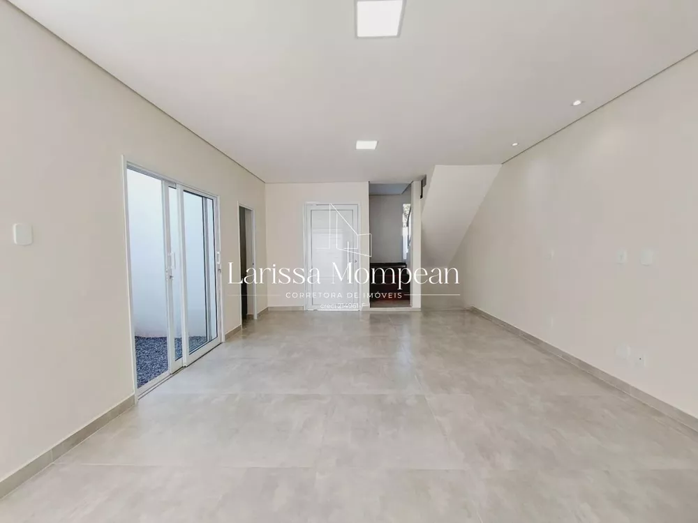 Casa à venda com 3 quartos, 133m² - Foto 4