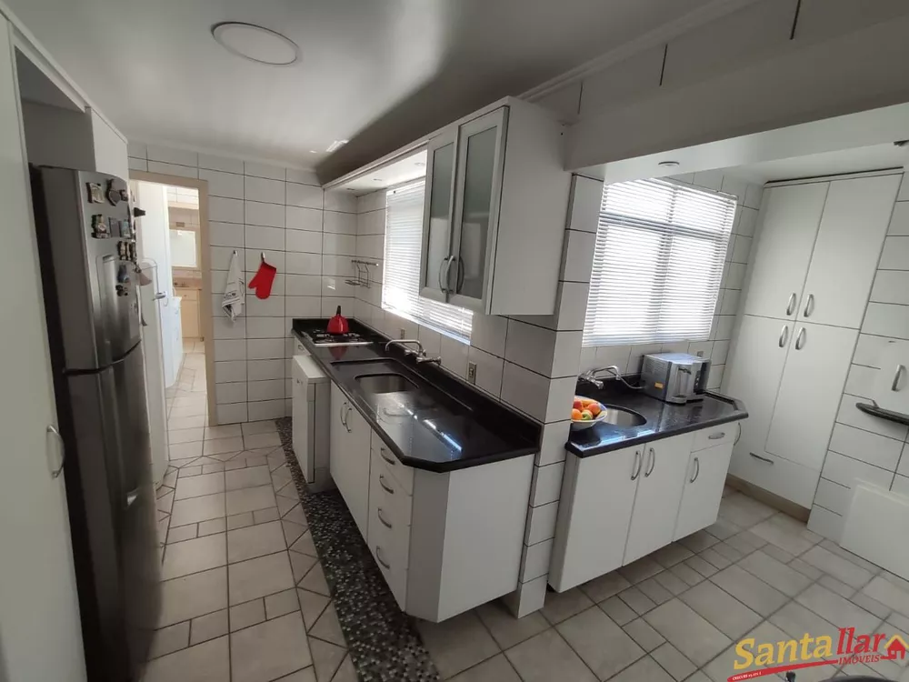 Apartamento à venda com 3 quartos, 143m² - Foto 13