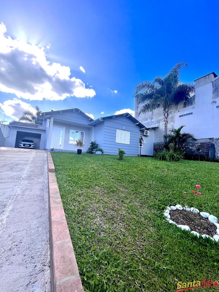 Casa à venda com 2 quartos, 110m² - Foto 1