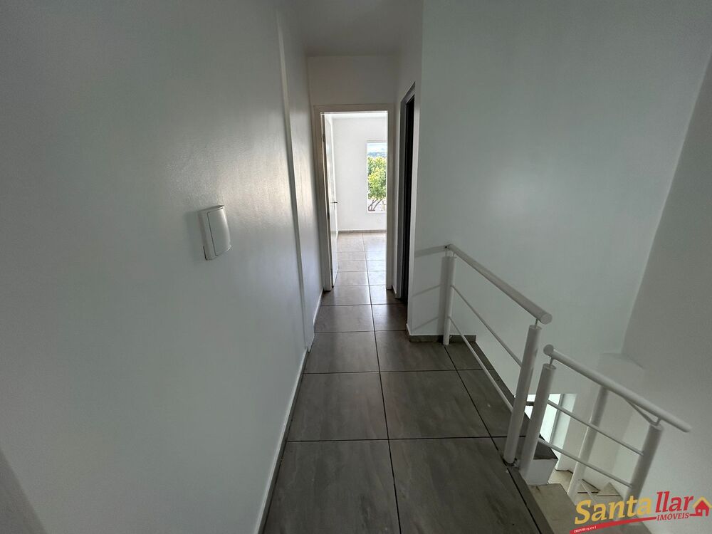 Apartamento à venda com 2 quartos, 67m² - Foto 3