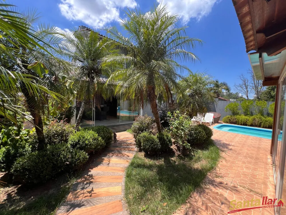 Casa, 3 quartos, 213 m² - Foto 1