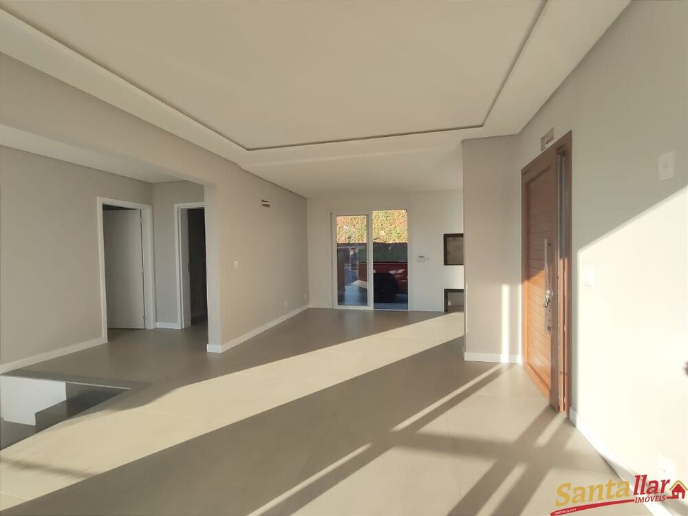 Casa à venda com 3 quartos, 207m² - Foto 2