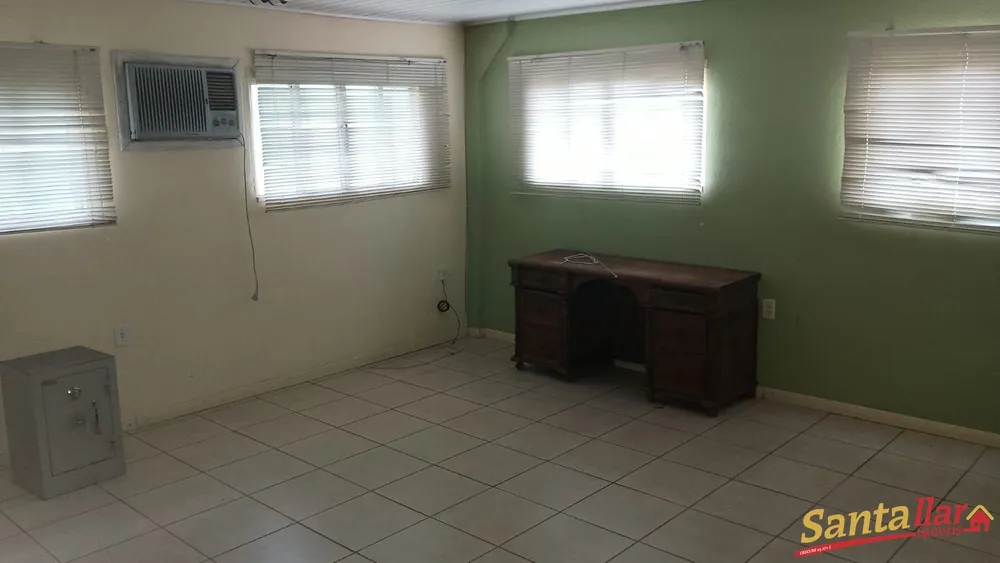 Depósito-Galpão, 469 m² - Foto 1