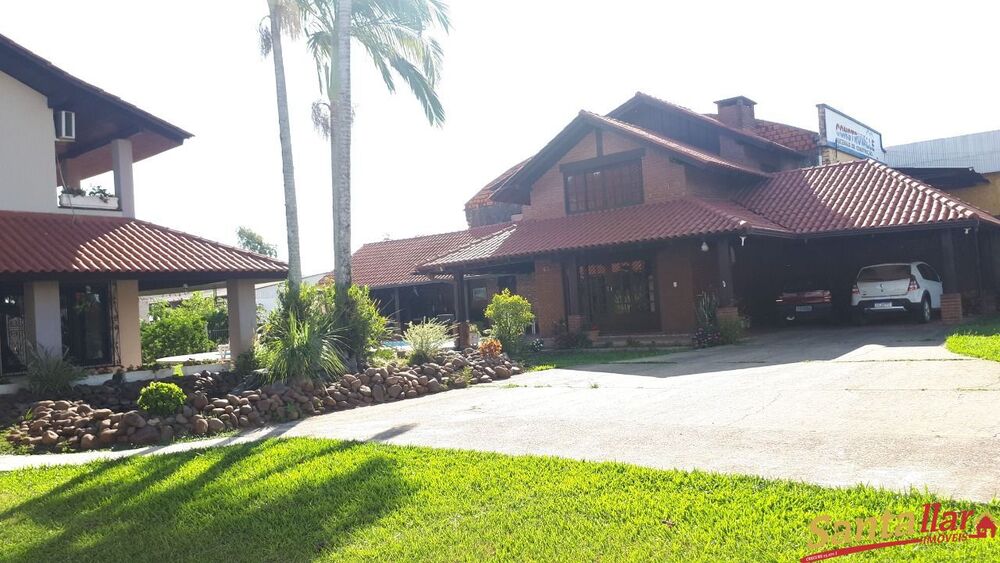 Casa à venda com 4 quartos, 320m² - Foto 2