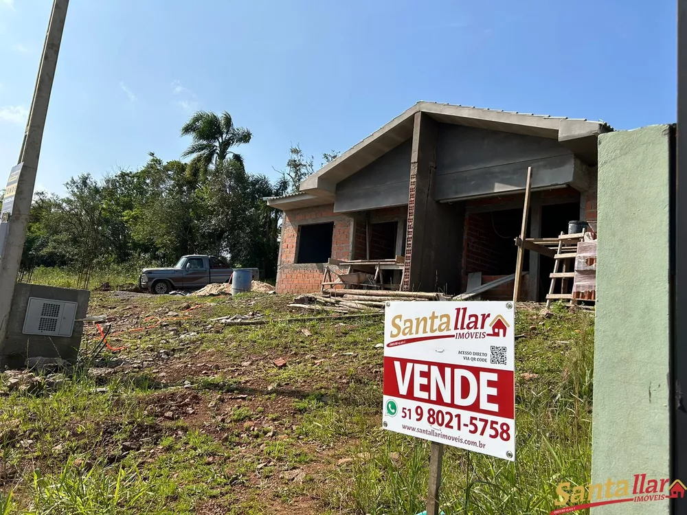 Casa à venda com 2 quartos, 62m² - Foto 1