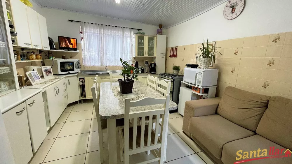 Casa à venda com 3 quartos, 165m² - Foto 4