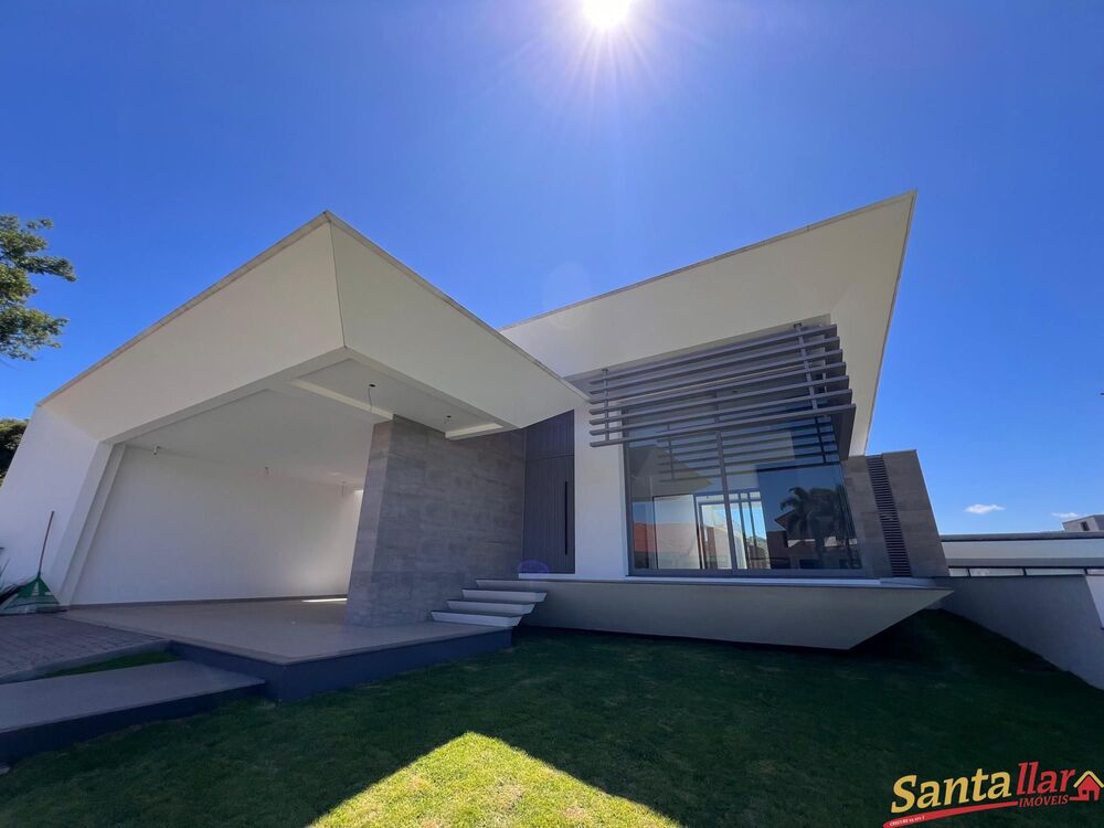 Casa à venda com 3 quartos, 328m² - Foto 3