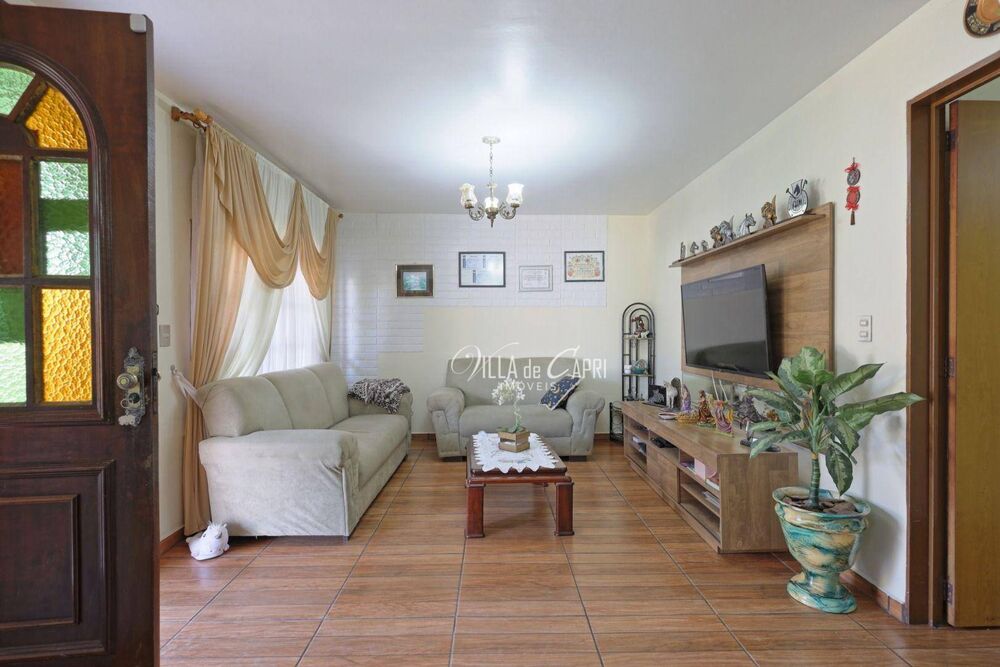 Casa à venda com 4 quartos, 230m² - Foto 3