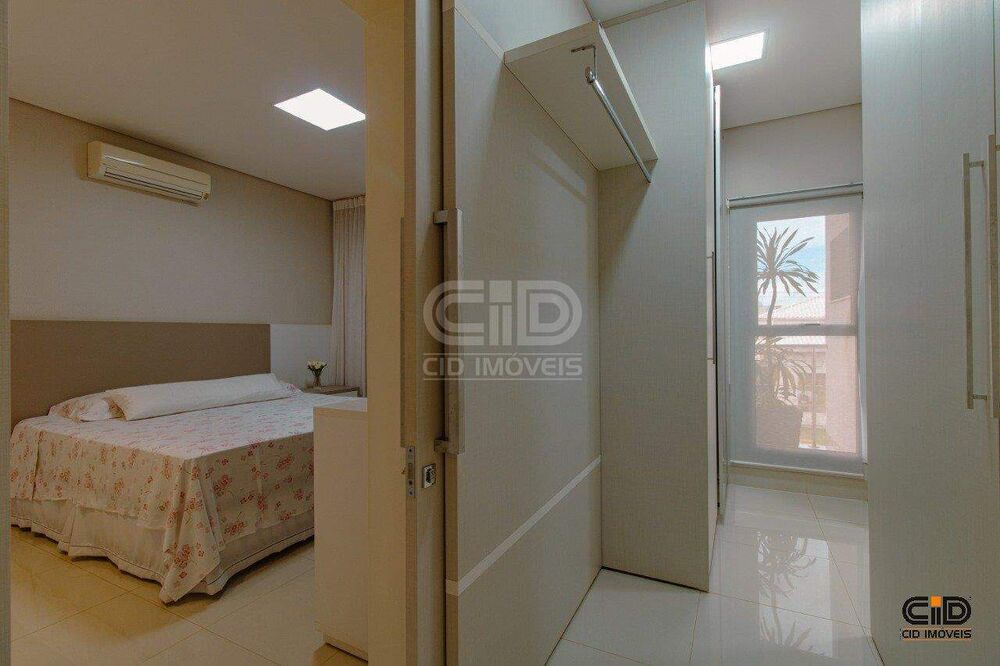 Casa de Condomínio à venda com 4 quartos, 318m² - Foto 7