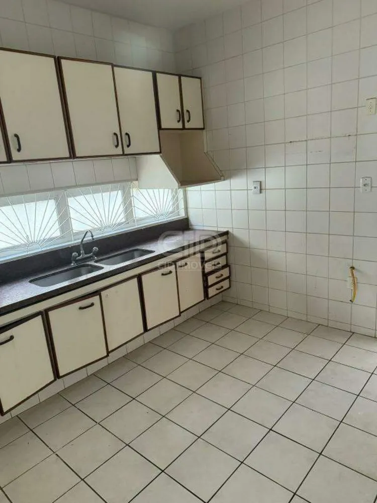 Casa, 3 quartos, 391 m² - Foto 2