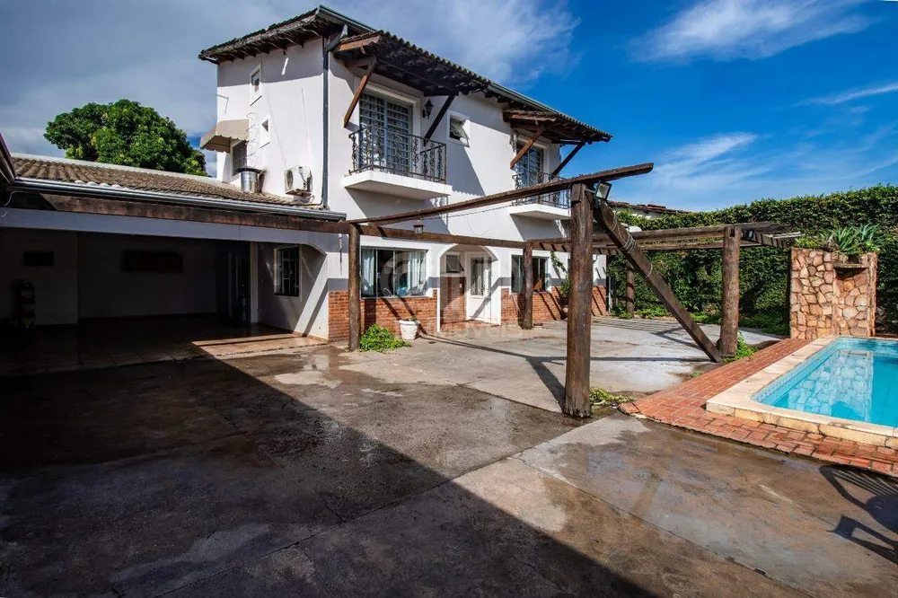 Casa, 4 quartos, 937 m² - Foto 1