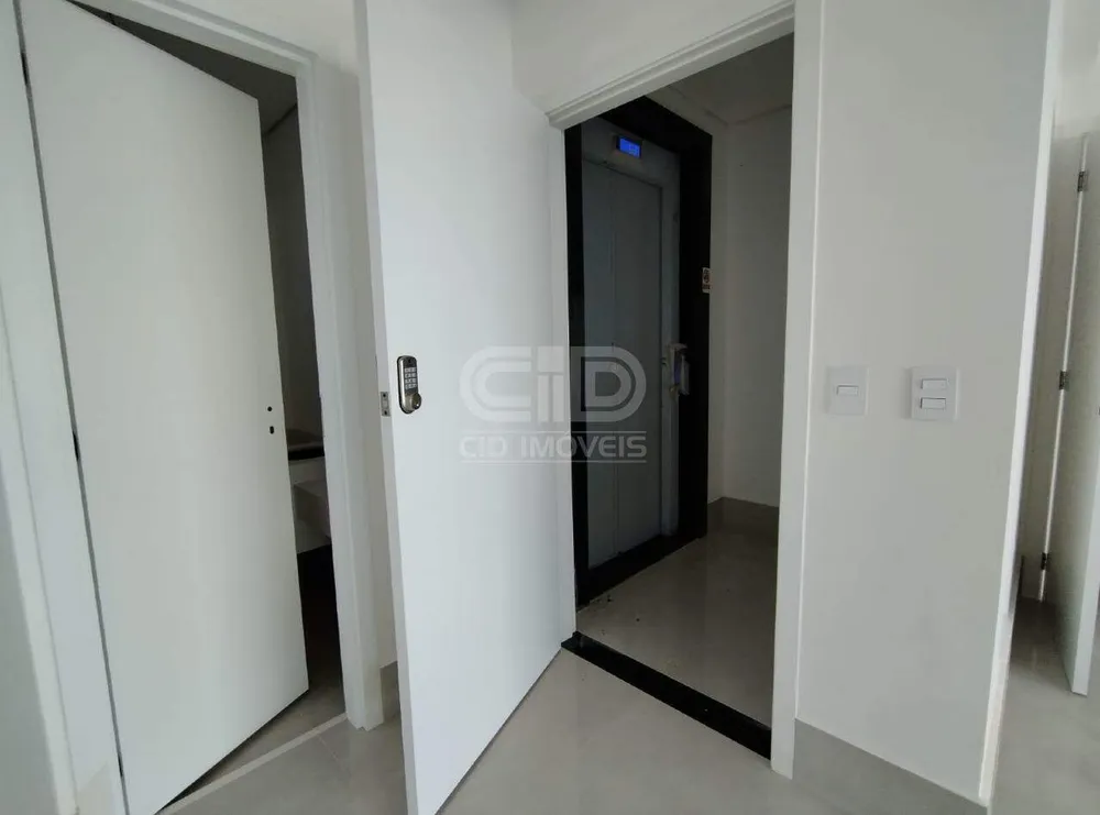 Apartamento, 3 quartos, 165 m² - Foto 2