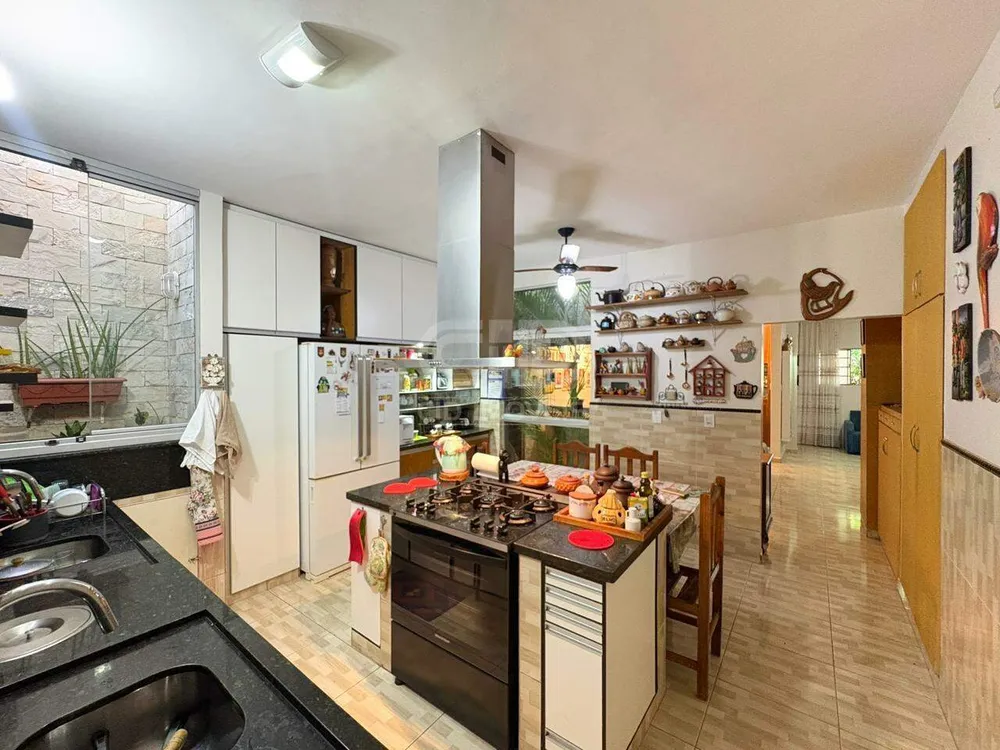Casa, 3 quartos, 192 m² - Foto 10