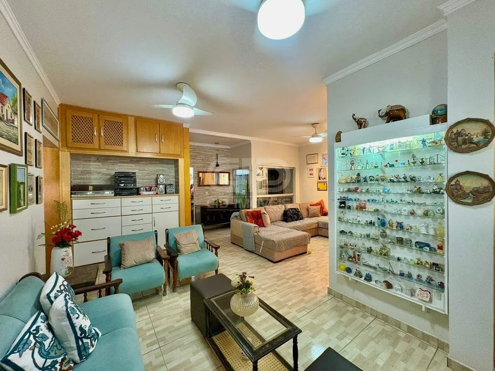 Casa, 3 quartos, 192 m² - Foto 1