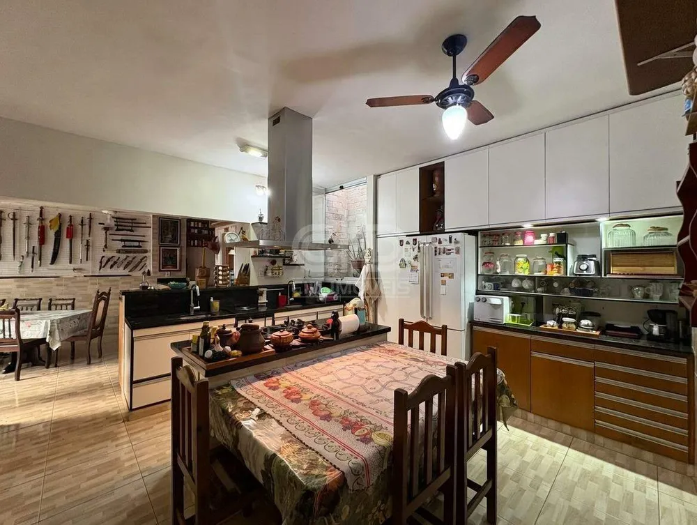 Casa, 3 quartos, 192 m² - Foto 9