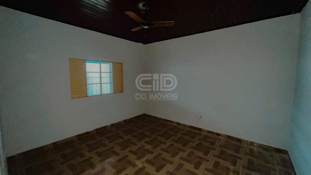 Casa à venda com 3 quartos, 174m² - Foto 4