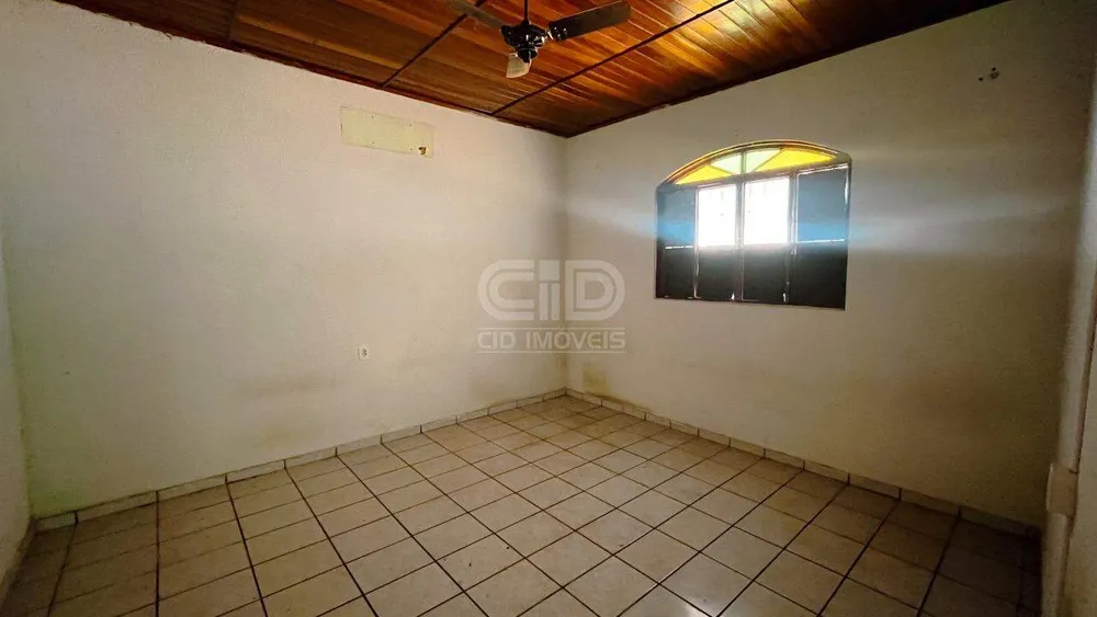 Casa, 3 quartos, 368 m² - Foto 2