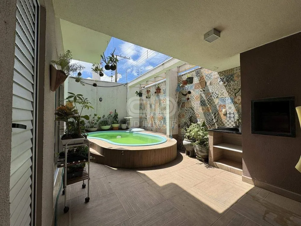 Casa, 4 quartos, 172 m² - Foto 2