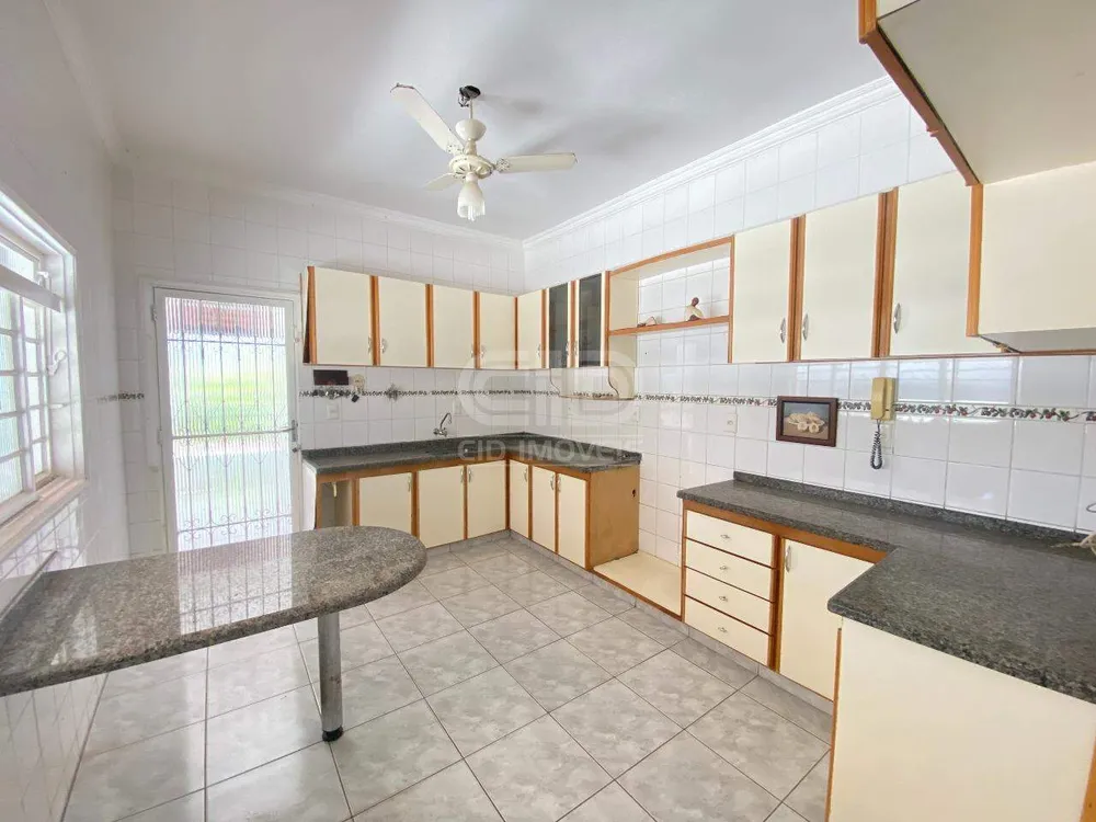 Casa, 3 quartos, 300 m² - Foto 8