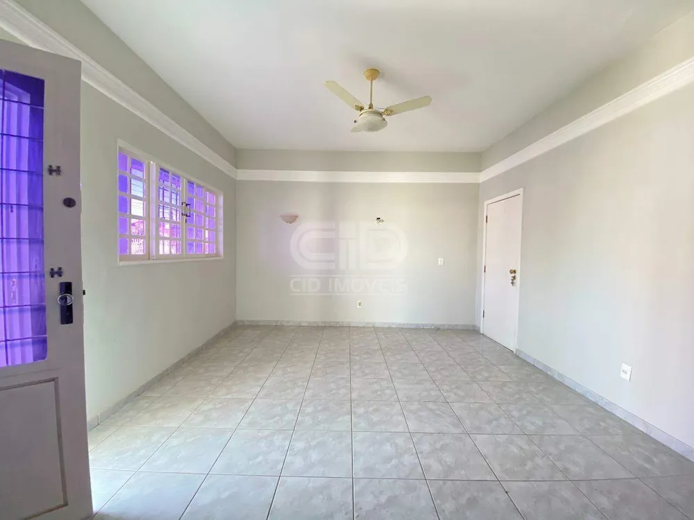 Casa, 3 quartos, 300 m² - Foto 3