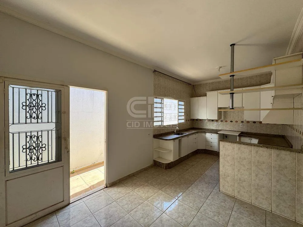 Casa, 3 quartos, 265 m² - Foto 5